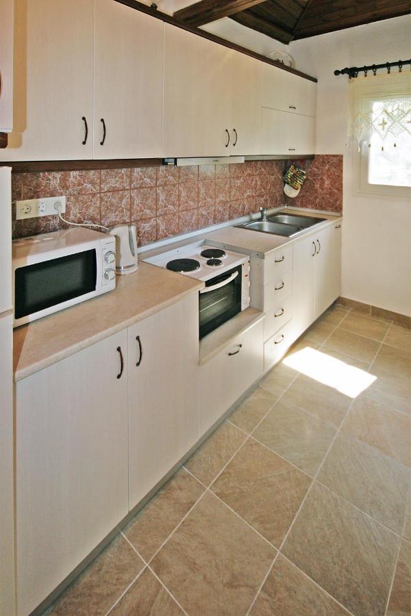 Efi'S Home Vourvourou Luaran gambar